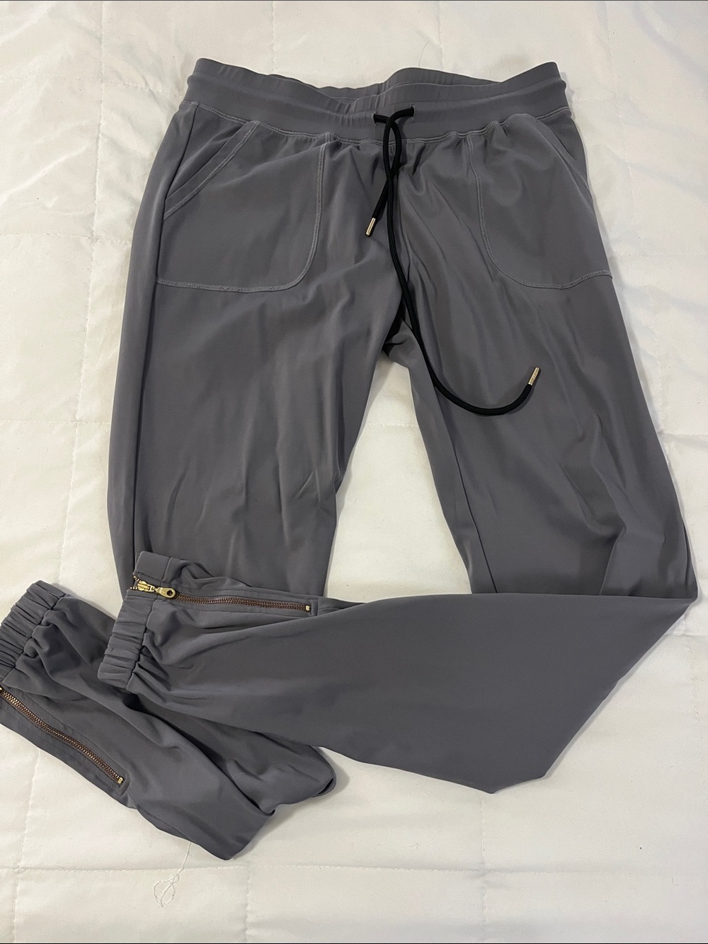 ZYIA woman’s jogger